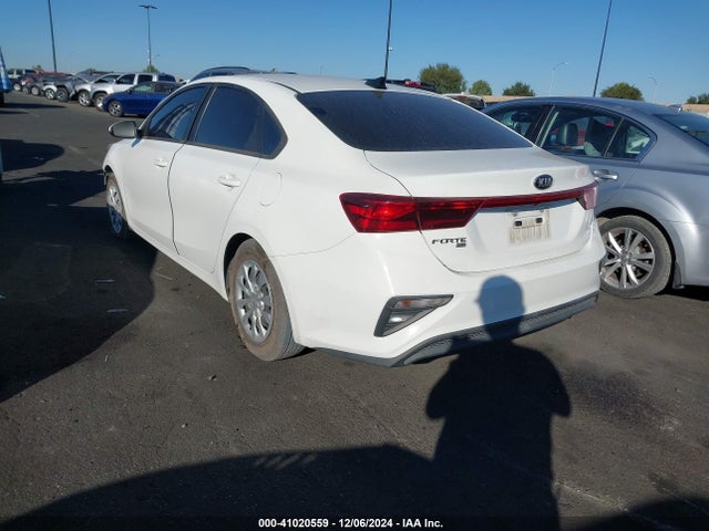 3KPF24AD3LE235792 KIA FORTE FE