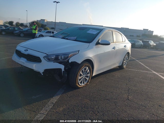 3KPF24AD3LE235792 KIA FORTE FE