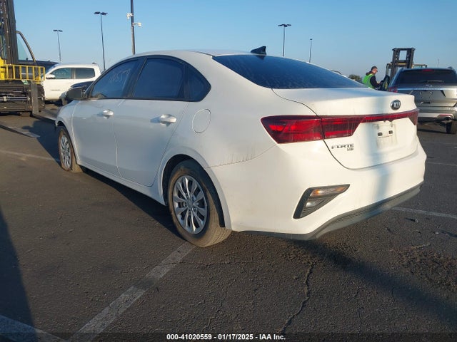3KPF24AD3LE235792 KIA FORTE FE