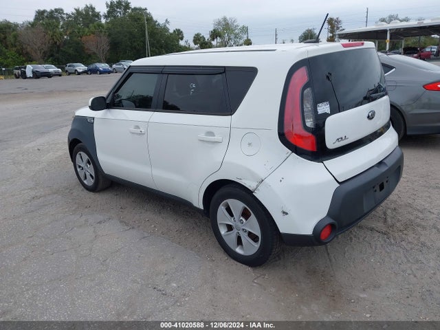 KIA Soul 2015 KNDJN2A24F7140683 Image 3