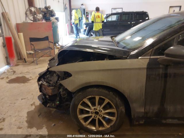 3FA6P0H7XHR171654 Ford FUSION SE