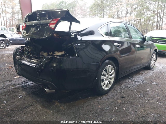 Nissan Altima 2.5 S 2017 1N4AL3AP9HC224750 Image 4