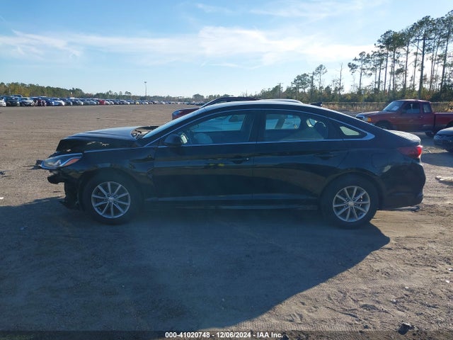5NPE24AF8JH727658 Hyundai SONATA SE