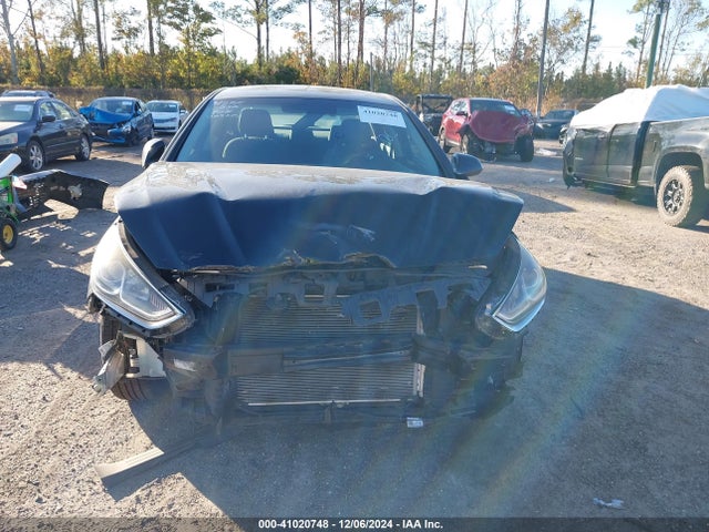 5NPE24AF8JH727658 Hyundai SONATA SE