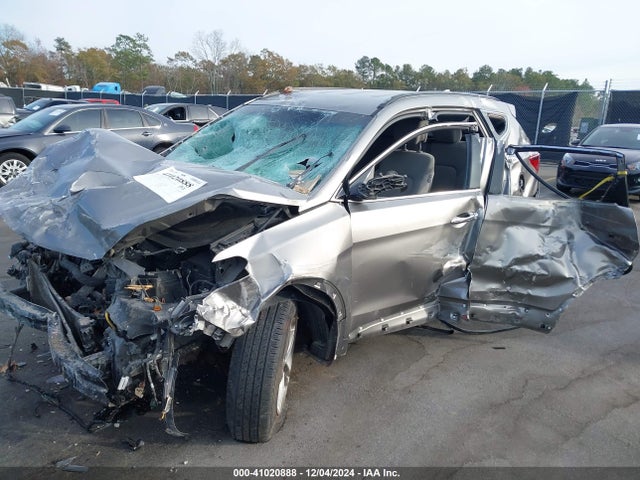 5NMZU3LB1JH066987 Hyundai Santa Fe Sport 2.4l