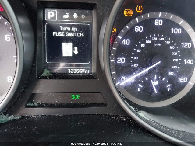 5NMZU3LB1JH066987 Hyundai Santa Fe Sport 2.4l
