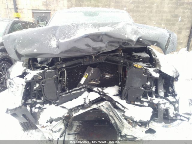 1C6RR7NT7HS800682 RAM 1500 Laramie  4x4 5'7 Box
