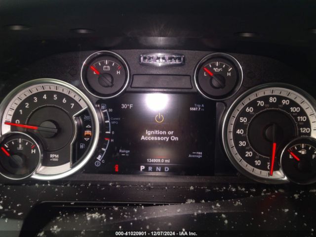 1C6RR7NT7HS800682 RAM 1500 Laramie  4x4 5'7 Box