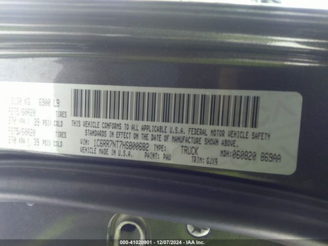 1C6RR7NT7HS800682 RAM 1500 Laramie  4x4 5'7 Box