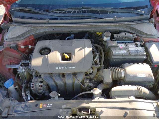 Hyundai ELANTRA SE 2017 5NPD74LFXHH190716 Image 10