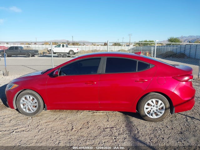 Hyundai ELANTRA SE 2017 5NPD74LFXHH190716 Image 14