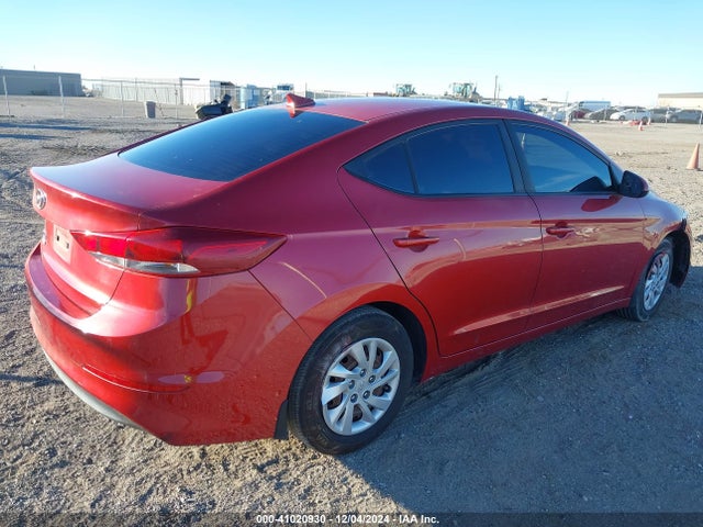 Hyundai ELANTRA SE 2017 5NPD74LFXHH190716 Image 4