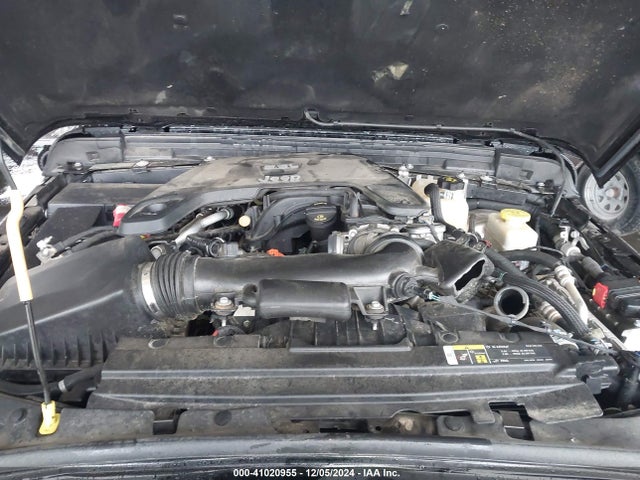 1C4HJXDG8KW612365 Jeep Wrangler Unlimited Sport Altitude 4x4