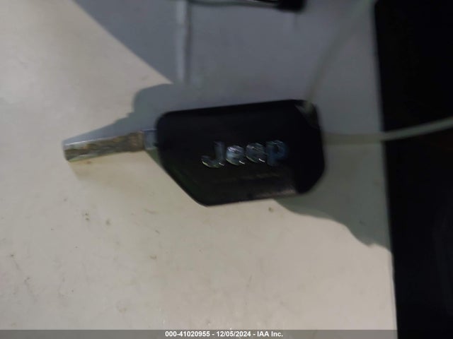 1C4HJXDG8KW612365 Jeep Wrangler Unlimited Sport Altitude 4x4