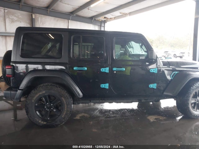 1C4HJXDG8KW612365 Jeep Wrangler Unlimited Sport Altitude 4x4