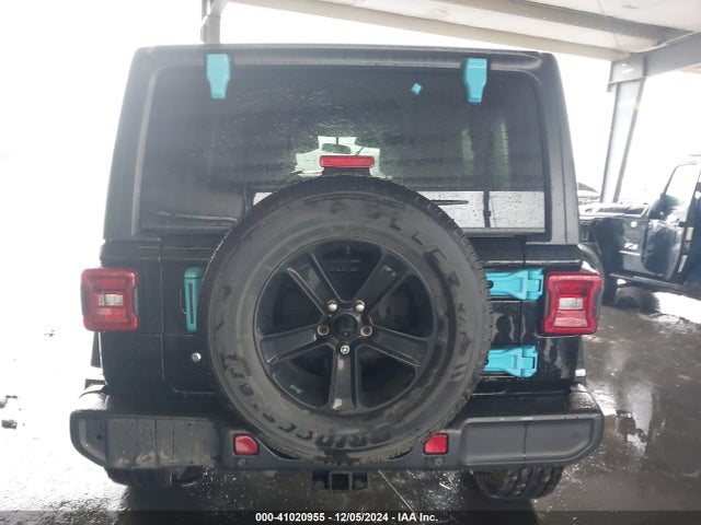 1C4HJXDG8KW612365 Jeep Wrangler Unlimited Sport Altitude 4x4