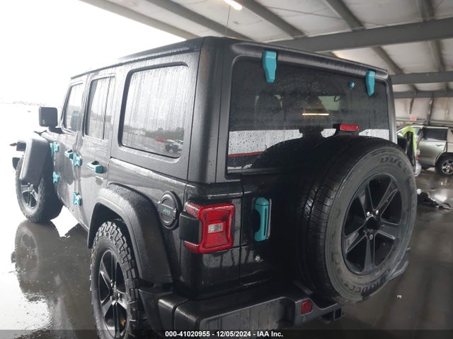 1C4HJXDG8KW612365 Jeep Wrangler Unlimited Sport Altitude 4x4
