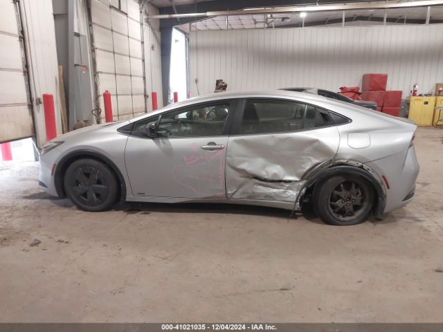 JTDADABU3P3001358 Toyota Prius Le Awd-e