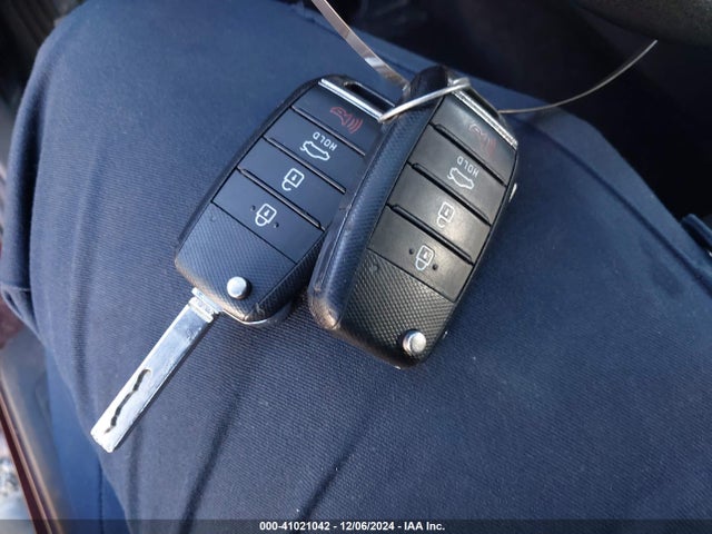 KIA Optima Lx 2018 5XXGT4L36JG258798 Image 11
