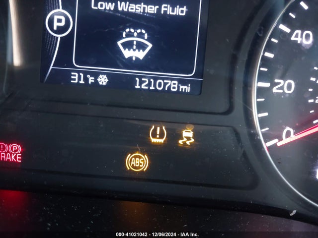 KIA Optima Lx 2018 5XXGT4L36JG258798 Image 15