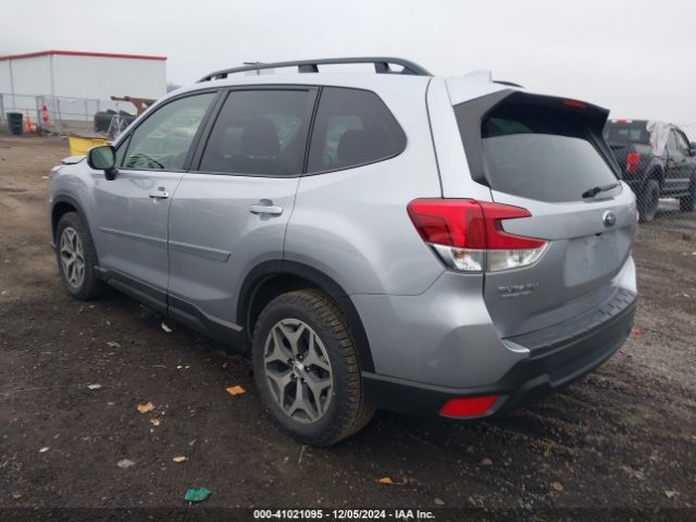 JF2SKAECXNH466072 Subaru Forester Premium