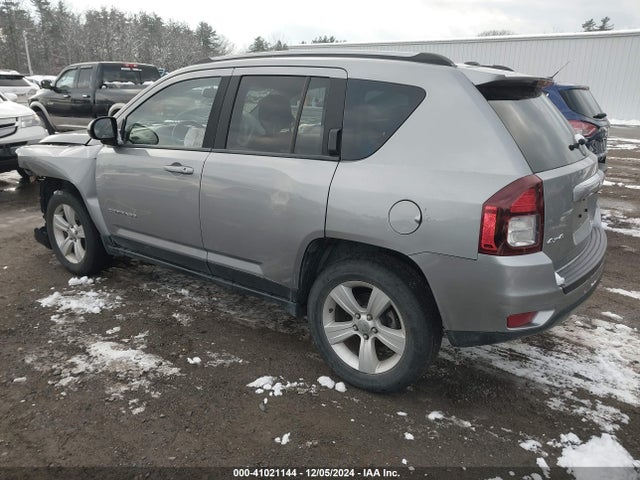 1C4NJDBB3GD746793 Jeep Compass Sport