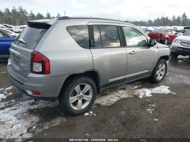 1C4NJDBB3GD746793 Jeep Compass Sport
