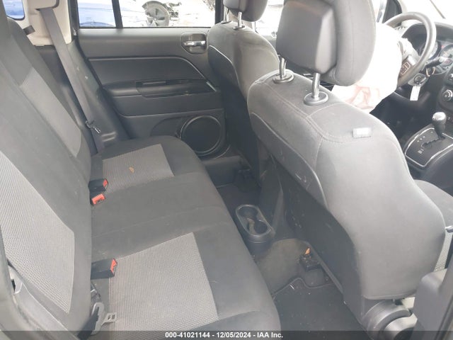 1C4NJDBB3GD746793 Jeep Compass Sport