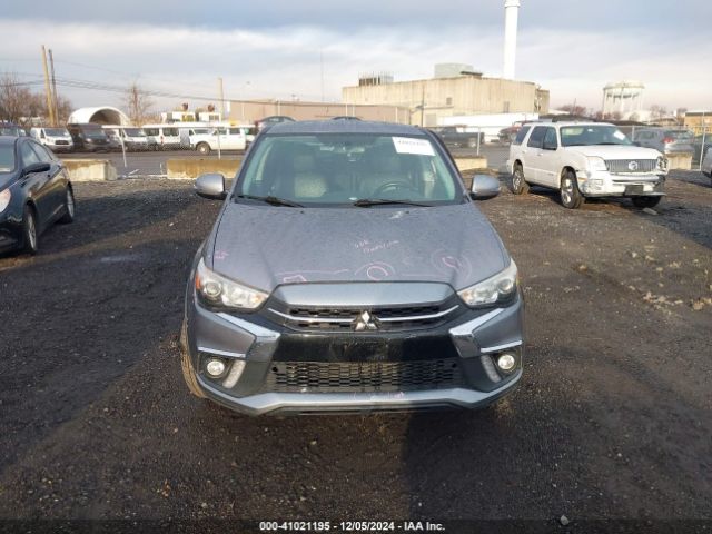 JA4AR3AW2JU001749 Mitsubishi Outlander Sport 2.4 Se