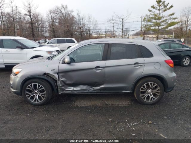JA4AR3AW2JU001749 Mitsubishi Outlander Sport 2.4 Se