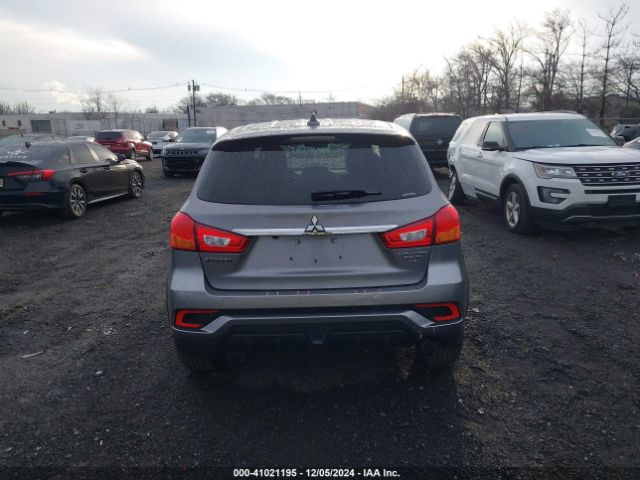 JA4AR3AW2JU001749 Mitsubishi Outlander Sport 2.4 Se