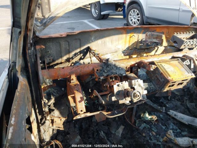 3N1CN7AP4EL815477 Nissan Versa 1.6 S+