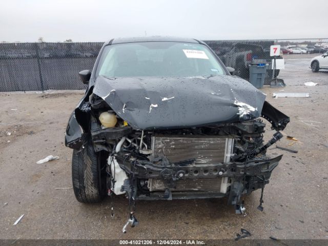 1FMCU0F79HUC89918 Ford ESCAPE S