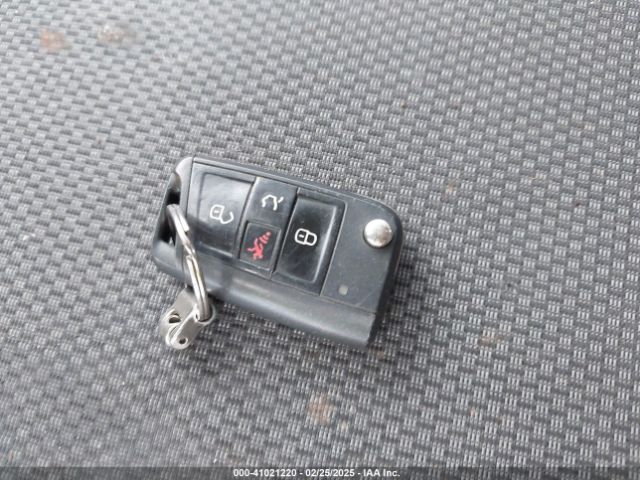 3VWC57BU1KM084933 Volkswagen Jetta