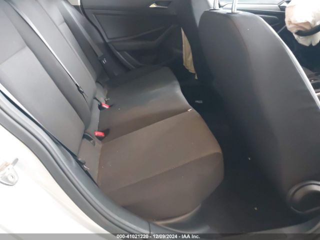 3VWC57BU1KM084933 Volkswagen Jetta