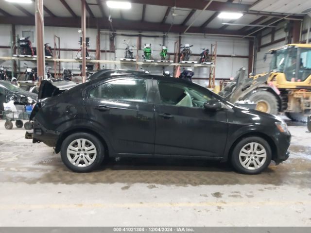 1G1JB5SH0J4109138 Chevrolet Sonic Ls Auto