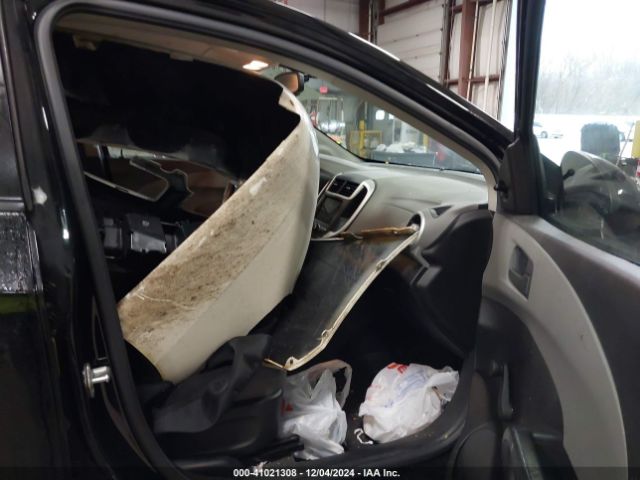 1G1JB5SH0J4109138 Chevrolet Sonic Ls Auto