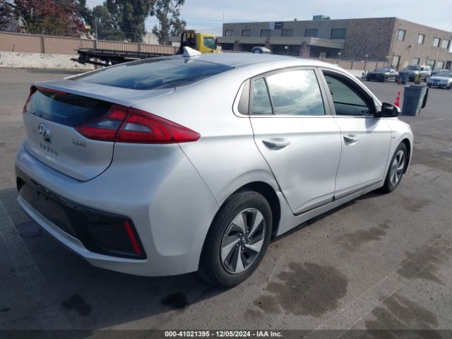 KMHC75LC6HU057346 Hyundai Ioniq Hybrid Sel