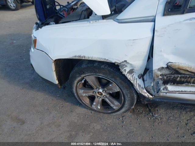 1C4NJDEB8HD109833 Jeep Compass High Altitude 4x4
