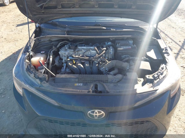 5YFEPMAE4NP310328 Toyota COROLLA LE