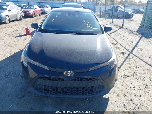 5YFEPMAE4NP310328 Toyota COROLLA LE