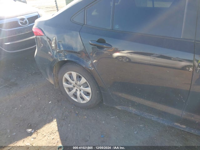 5YFEPMAE4NP310328 Toyota COROLLA LE
