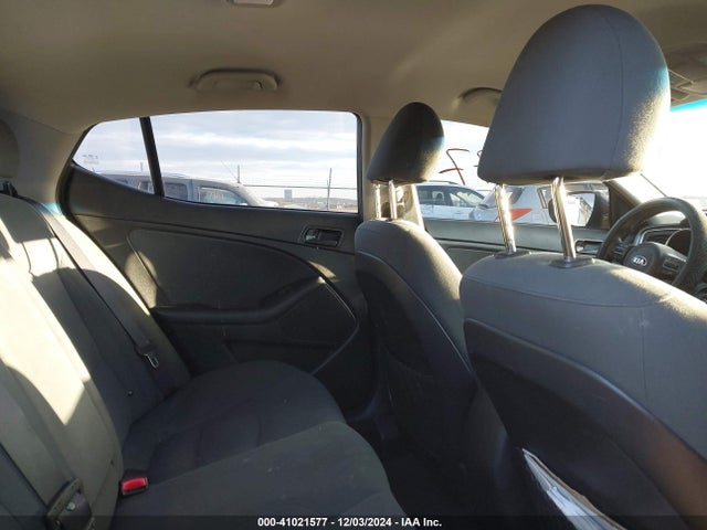 KIA Optima Lx 2015 KNAGM4A73F5559847 Image 8