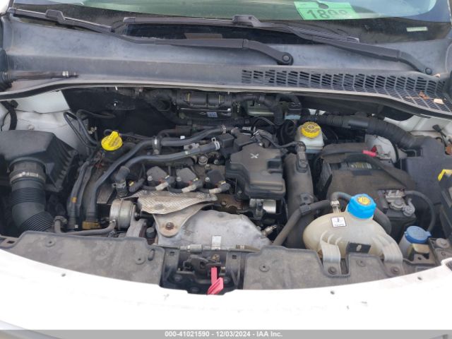 ZFBCFADH9EZ012820 Fiat 500L TREKKING