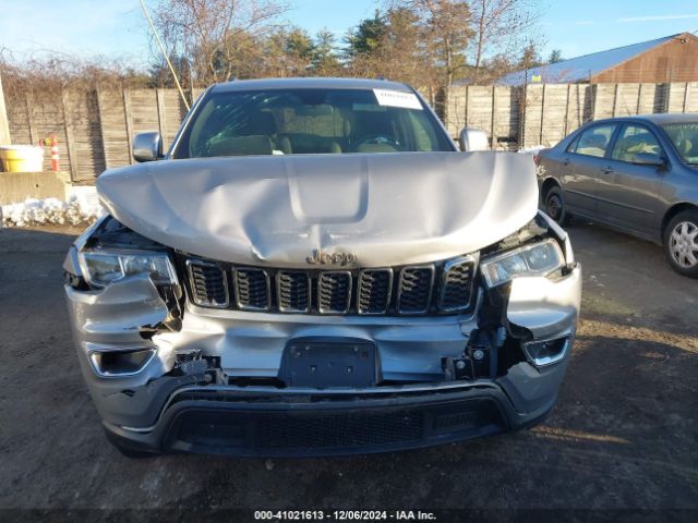 1C4RJFAG8KC590131 Jeep Grand Cherokee Laredo E 4x4