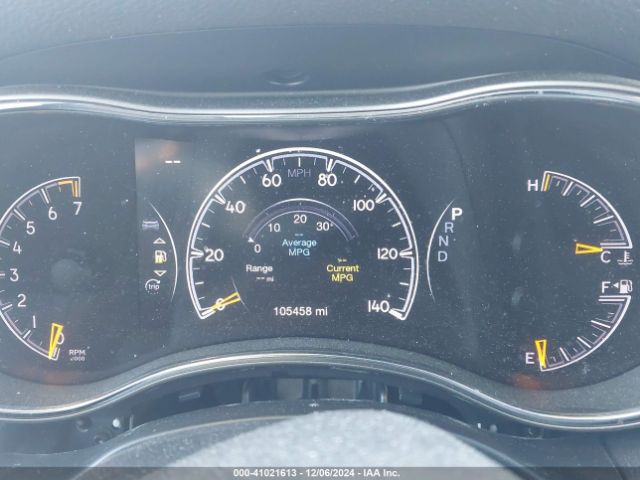 1C4RJFAG8KC590131 Jeep Grand Cherokee Laredo E 4x4