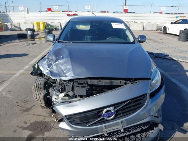 YV126MFLXJ2458760 Volvo S60 T5 Dynamic