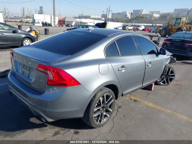 YV126MFLXJ2458760 Volvo S60 T5 Dynamic