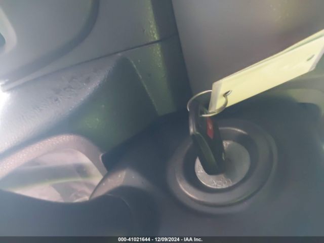 3N6CM0KN4GK692032 Nissan Nv200 S/sv