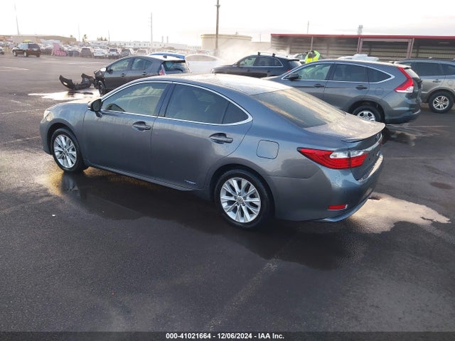 JTHBW1GGXE2052567 Lexus ES 300H
